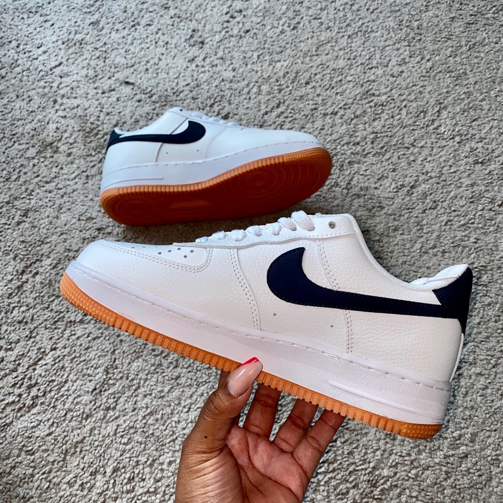 ✨SOLD ✨ Nike Air Force 1 low ‘07 white obsidian
